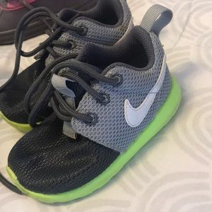 🔴SOLD🔴Kids Nike shoes